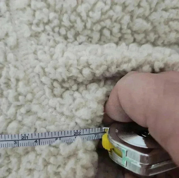 Champion Sherpa cropped zip up, Size Large - Picture 6 of 8